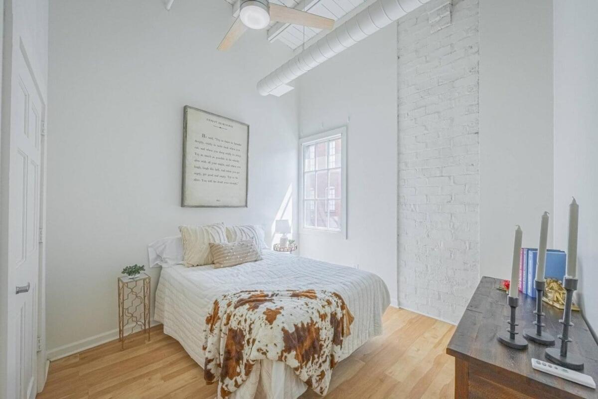 Ferienwohnung Darlin' Downtown Dawghouse Athens Exterior foto